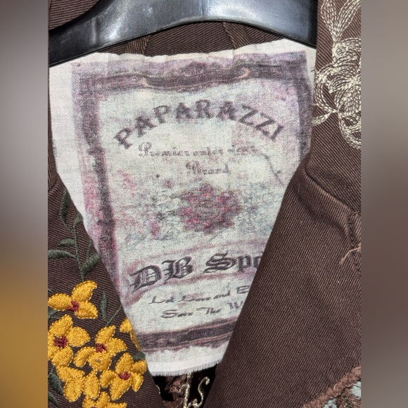 PAPARAZZI BIZ Floral Embroidered Brown Boho Button Lined Coat Jacket Size M - Picture 12 of 12